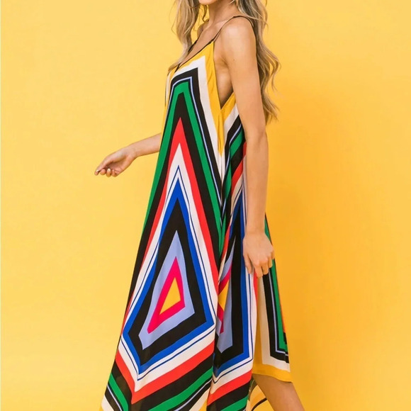 Jealous Tomato Adjustable Strap Geometric Print V-neck Maxi Dress Size Small - Picture 2 of 8